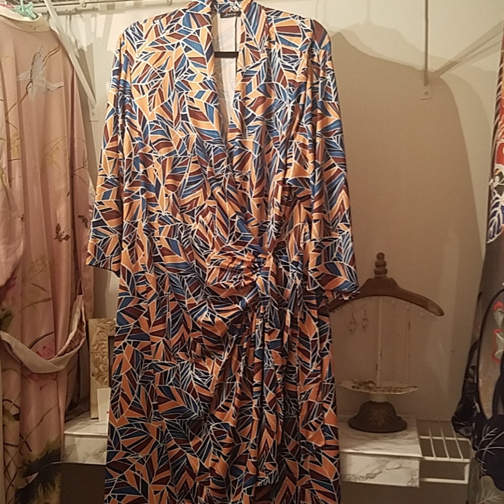 Jete Wrap Dress 1x - Career Office